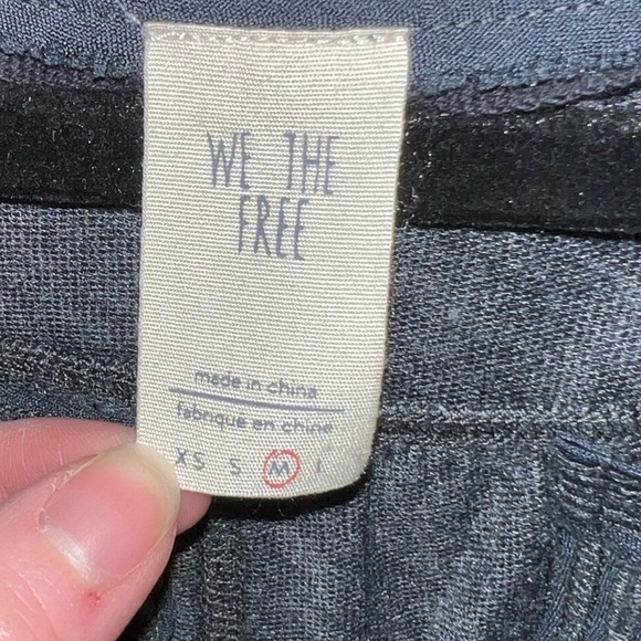 We The Free Puff Sleeve Acid Wash Blouse Button V Neck Medium Oversized Gray - Picture 7 of 10